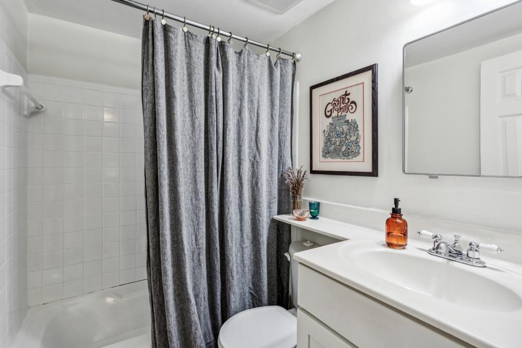 301 Avenue SE Unit 1