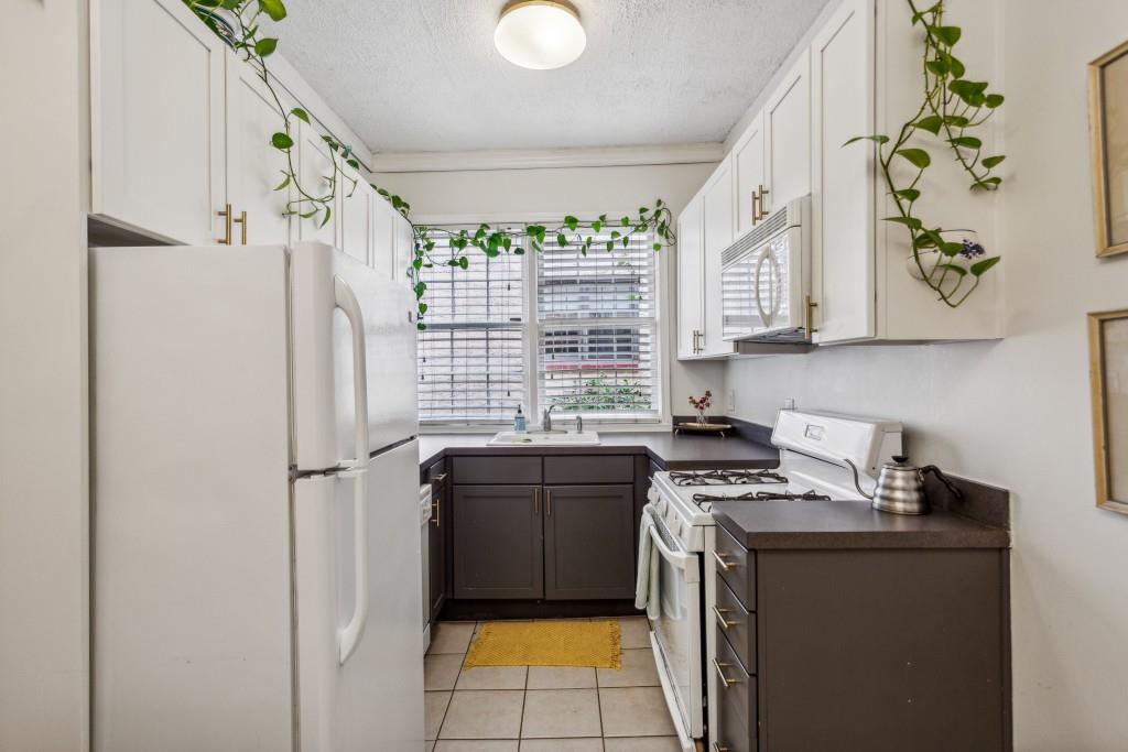 301 Avenue SE Unit 1