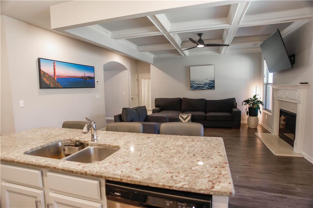 7681 Silk Tree Pointe