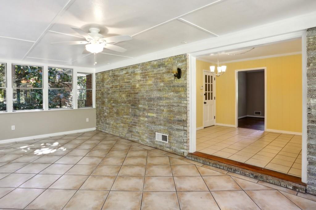 1684 Edinburgh Drive