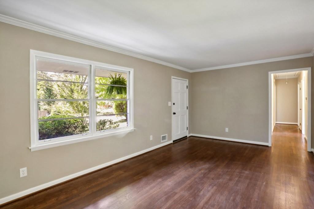 1684 Edinburgh Drive