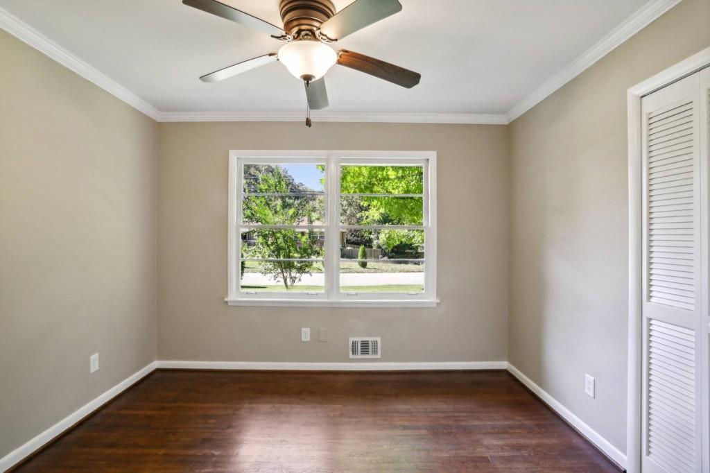 1684 Edinburgh Drive