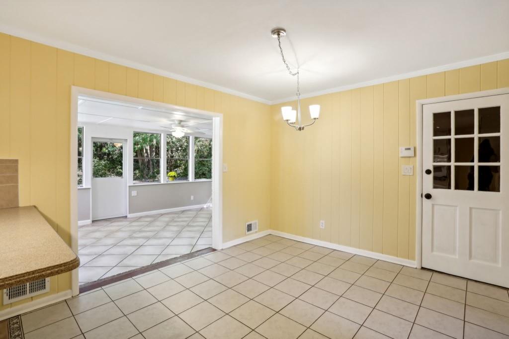 1684 Edinburgh Drive