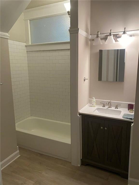 1326 North Avenue NE