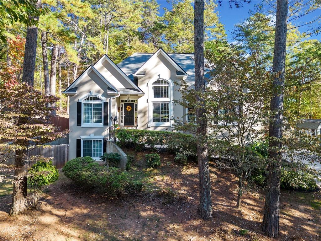 3245 Crestview Drive