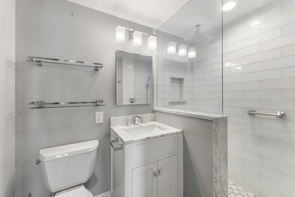 2285 Peachtree Road NE Unit 1204