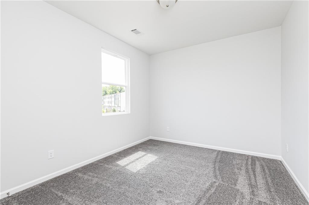 1385 Creek View Lane NW