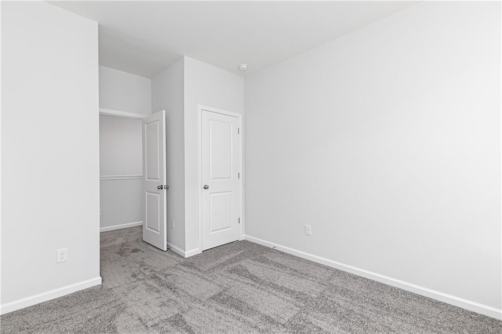 1385 Creek View Lane NW