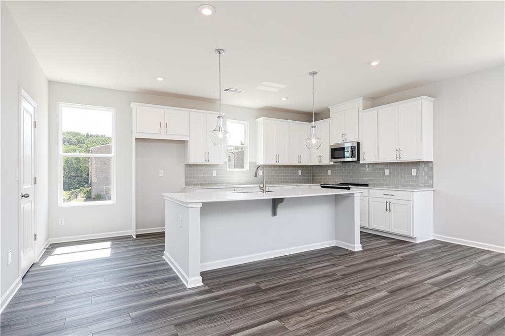 1385 Creek View Lane NW