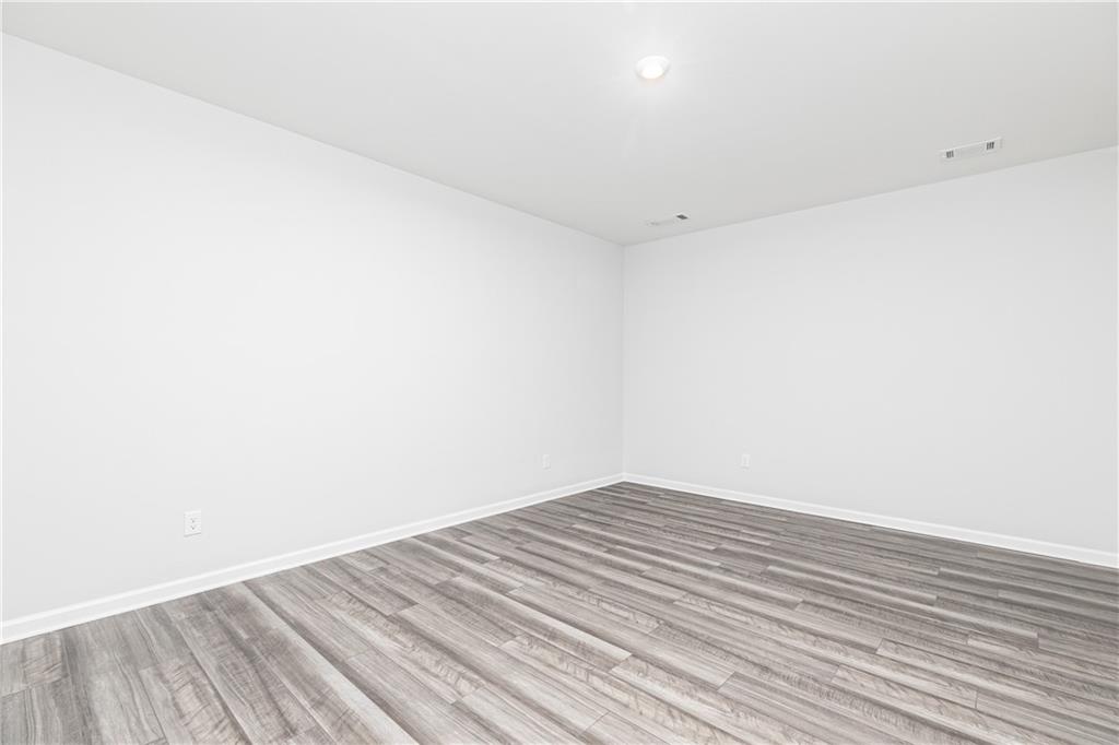 1385 Creek View Lane NW