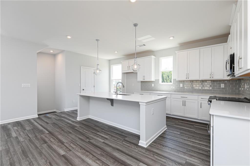 1385 Creek View Lane NW