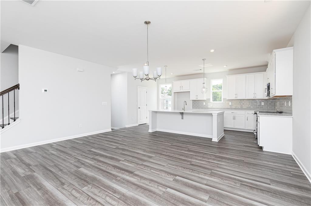 1385 Creek View Lane NW