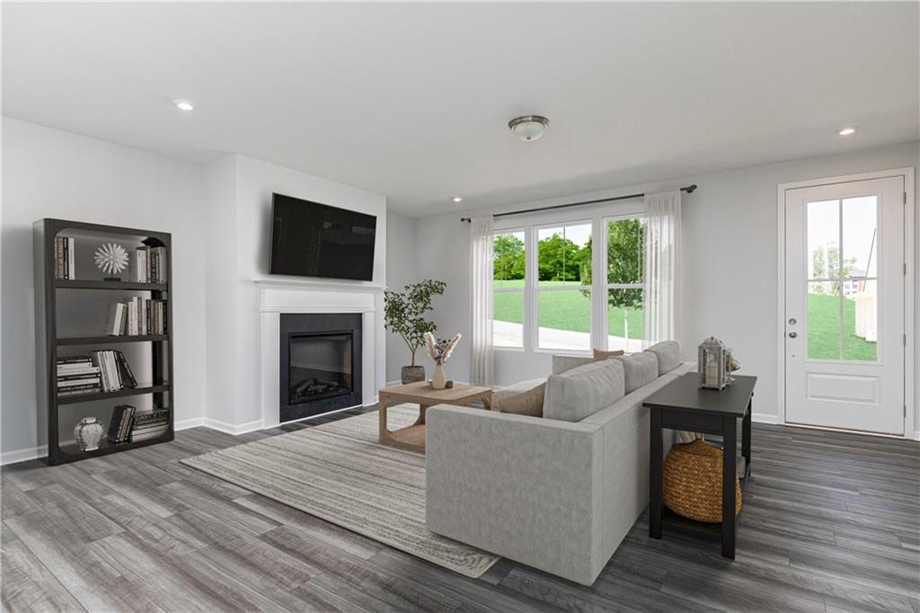 1385 Creek View Lane NW