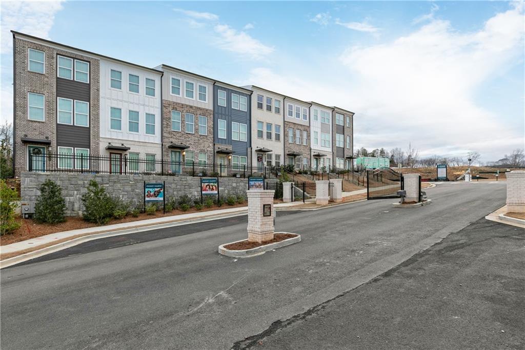 1385 Creek View Lane NW