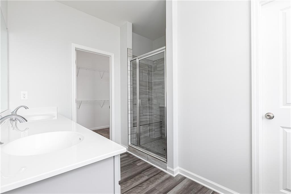 1385 Creek View Lane NW