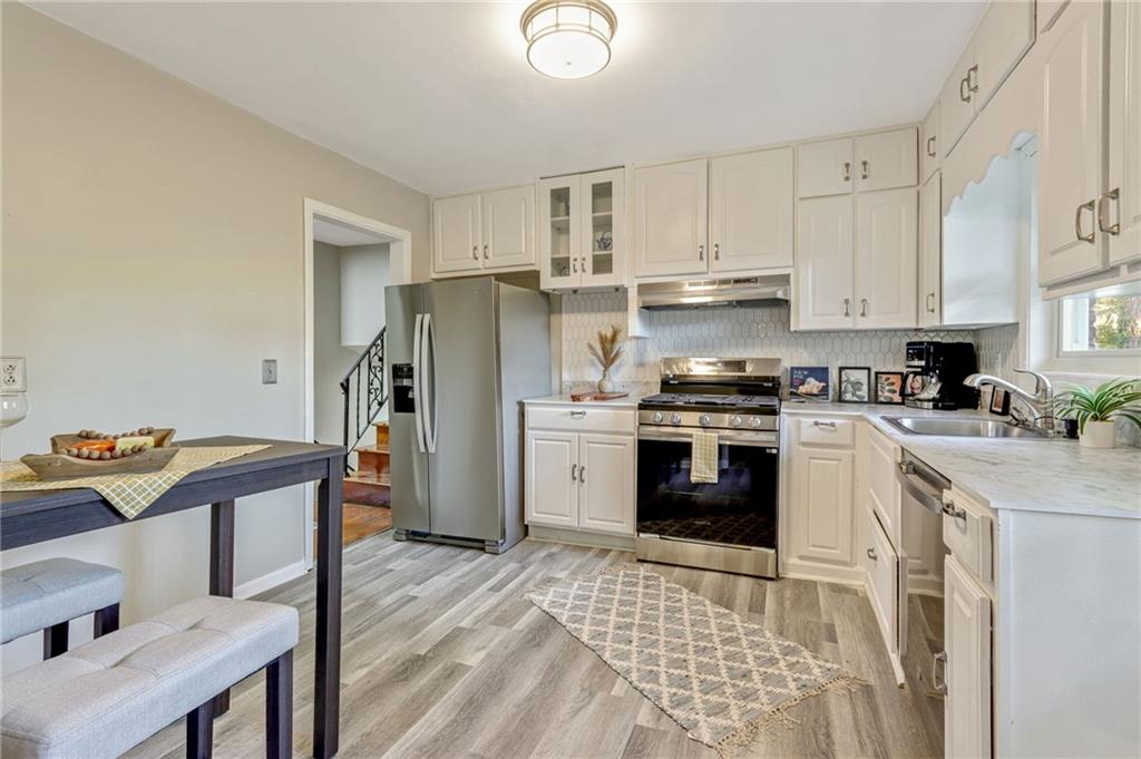 2575 Williamsburg Drive