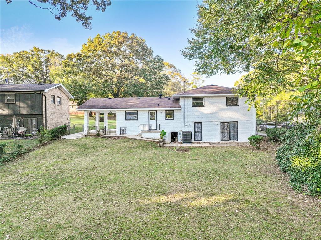 2575 Williamsburg Drive