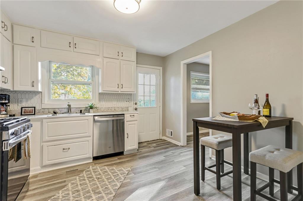 2575 Williamsburg Drive