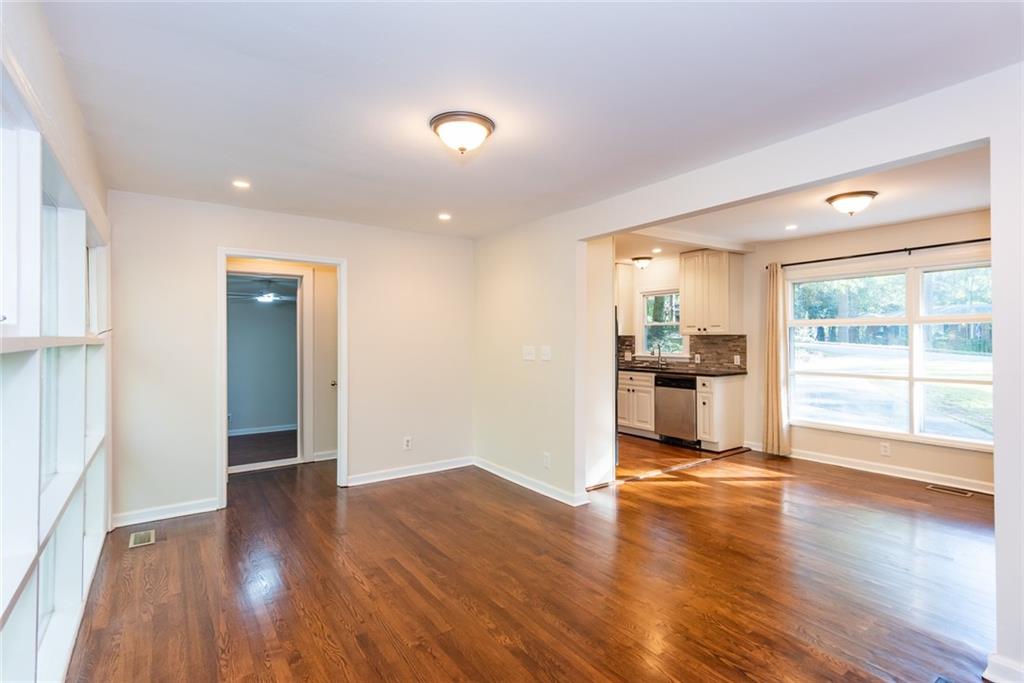1383 Sandy Lane