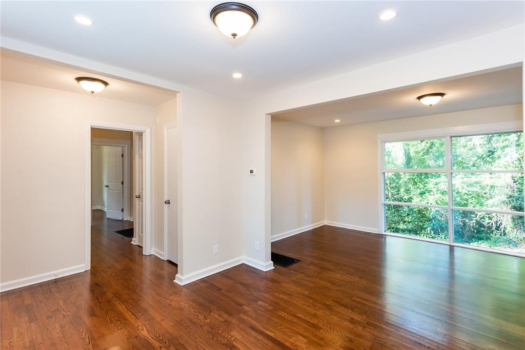 1383 Sandy Lane