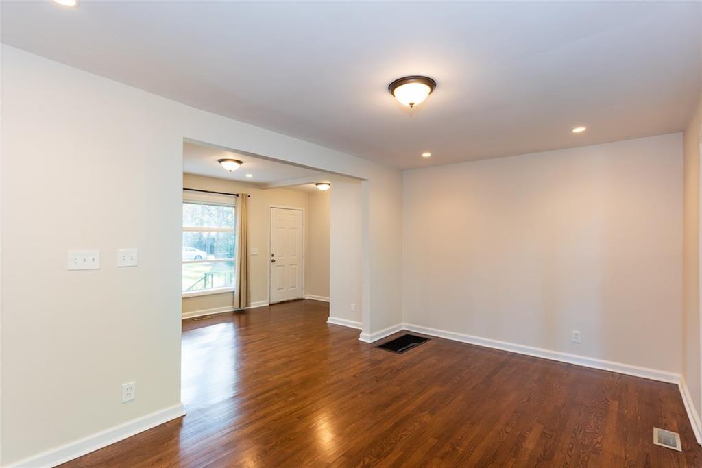 1383 Sandy Lane