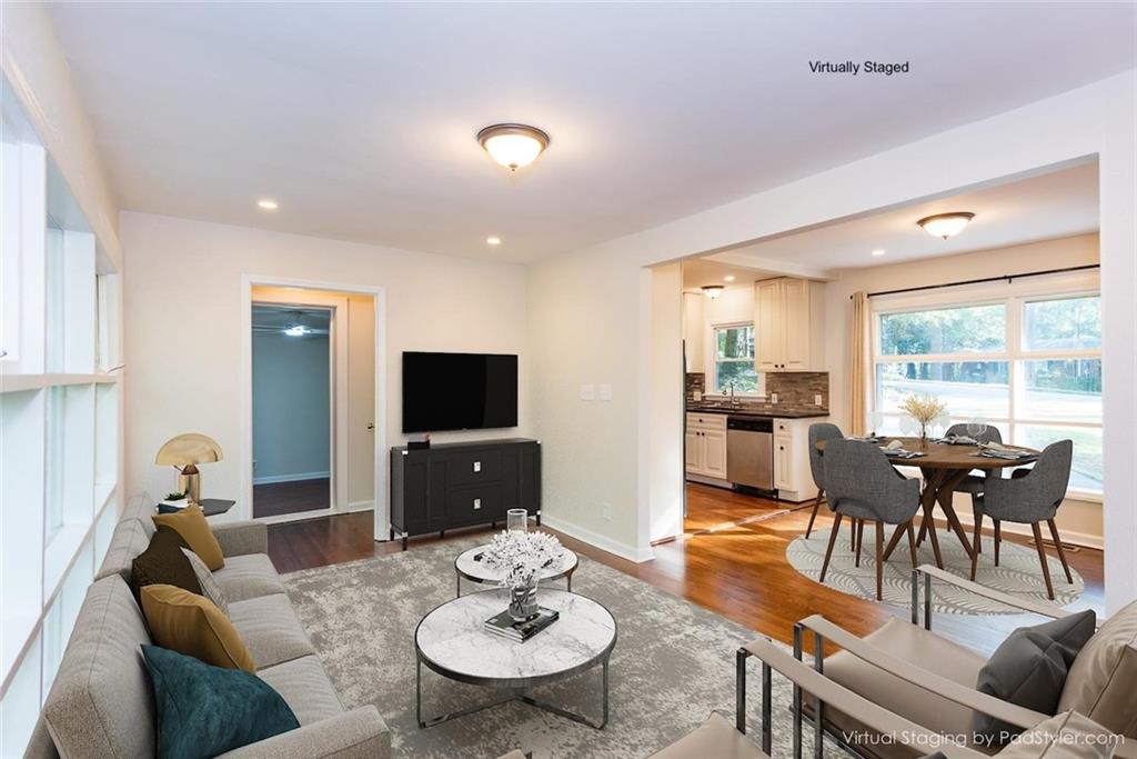 1383 Sandy Lane