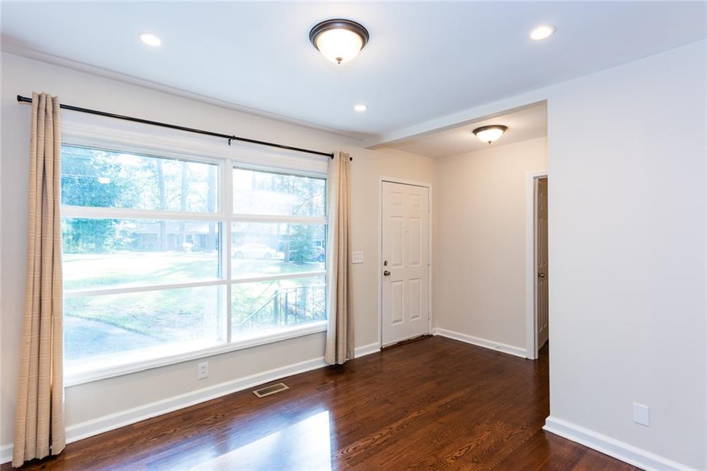 1383 Sandy Lane