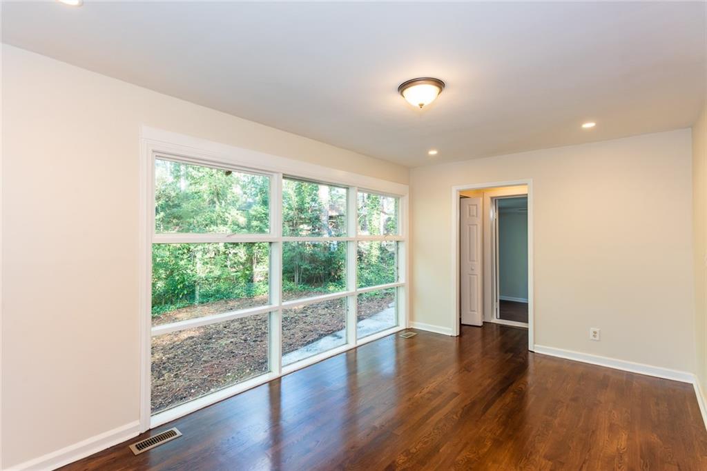 1383 Sandy Lane