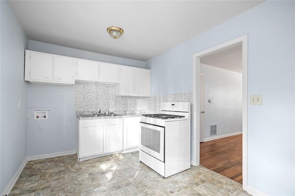 568 Past Street