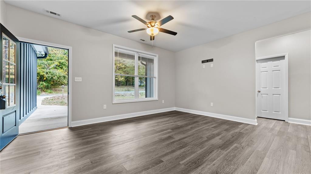 10 Holland Drive SW