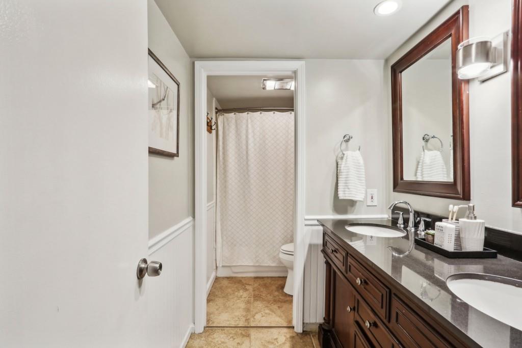29 La Rue Place NW