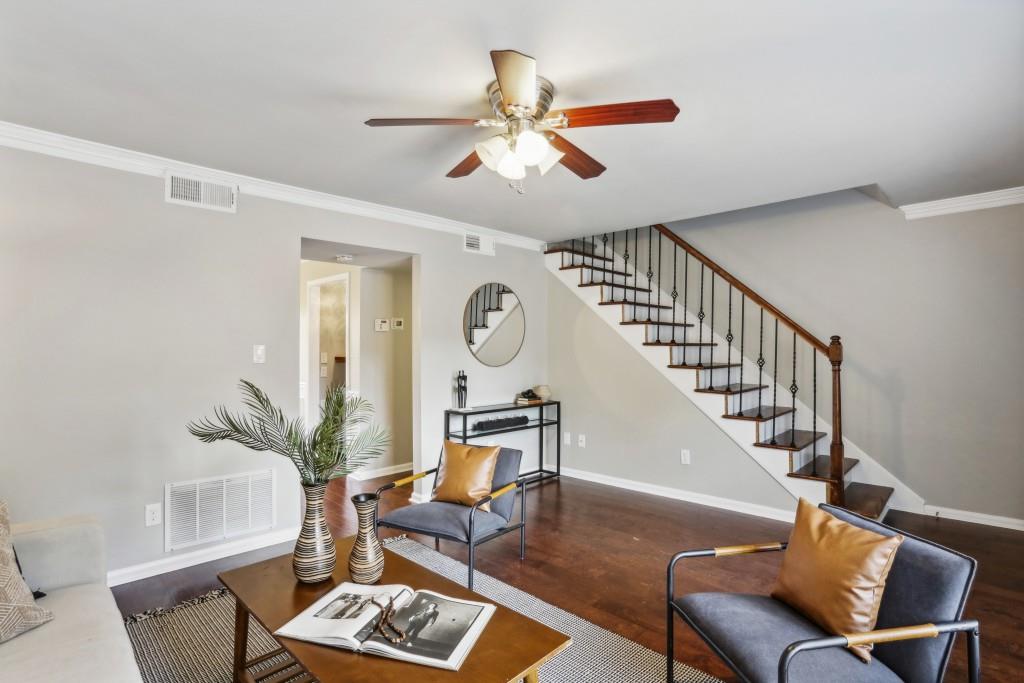 29 La Rue Place NW