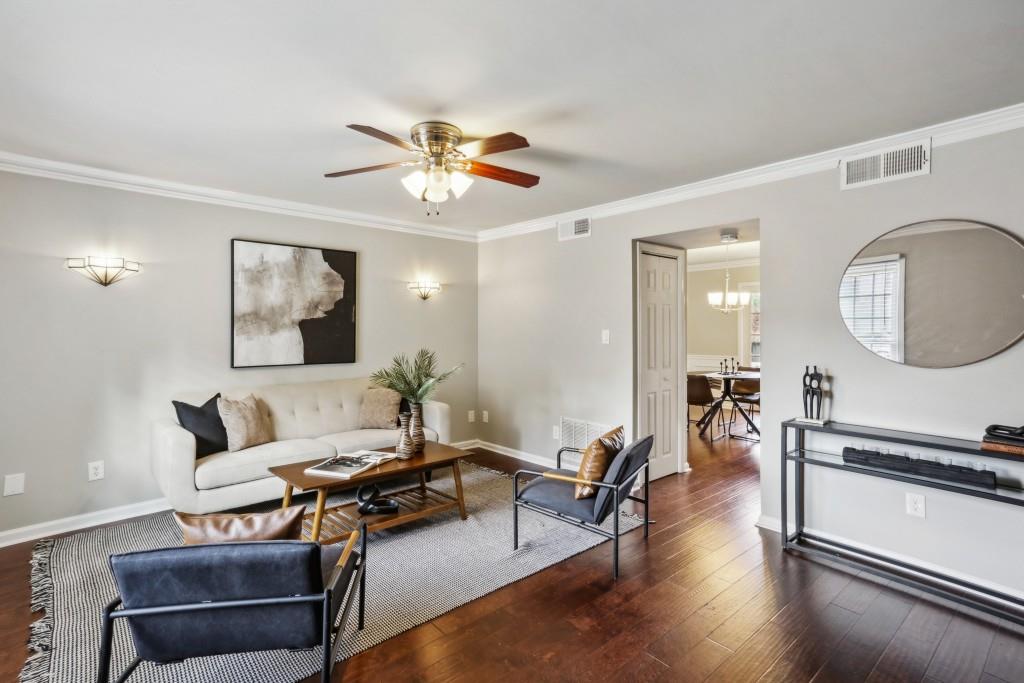 29 La Rue Place NW