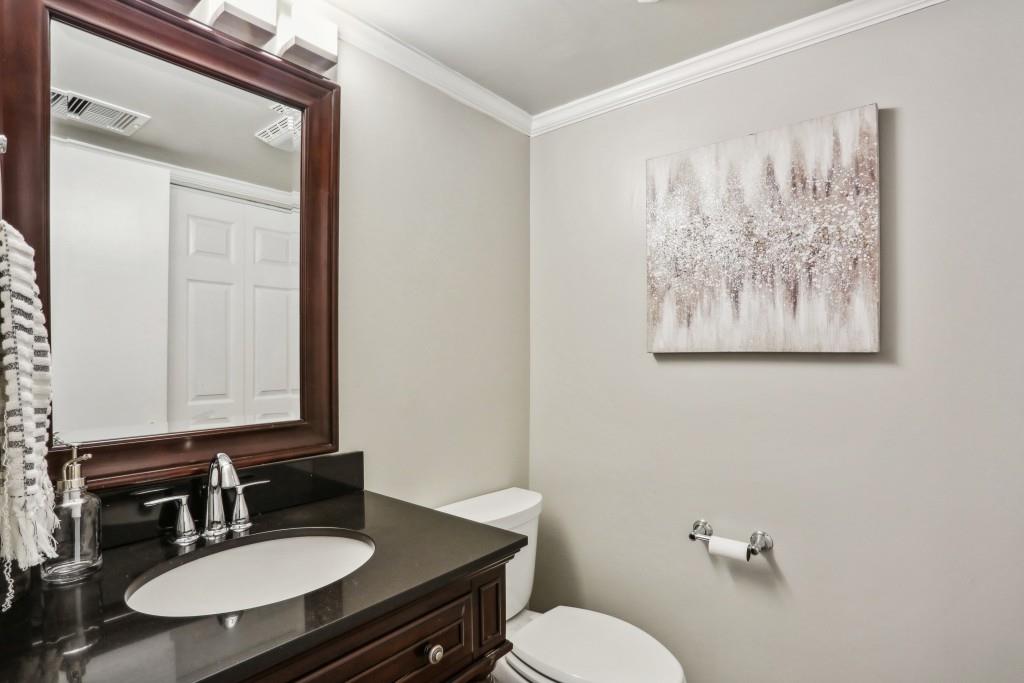 29 La Rue Place NW