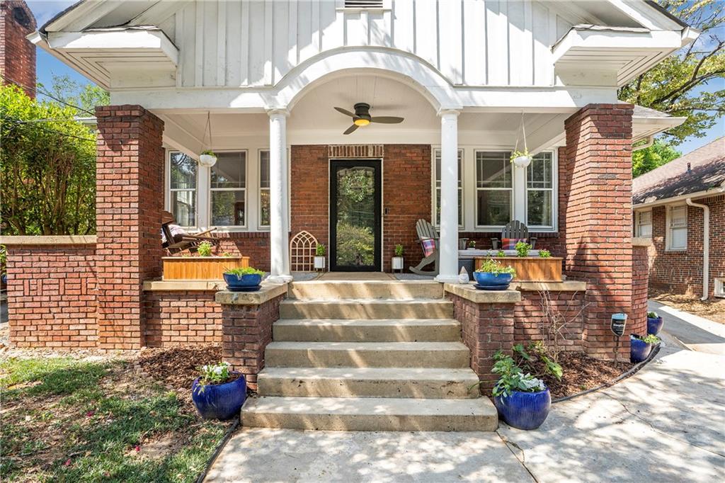 1406 Monroe Drive NE