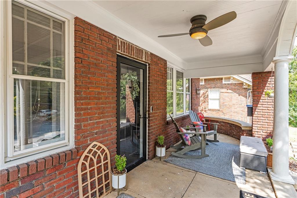 1406 Monroe Drive NE