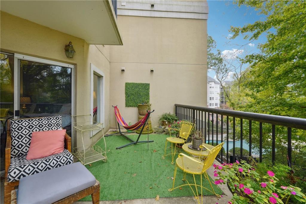 1 Biscayne Drive NW Unit 107