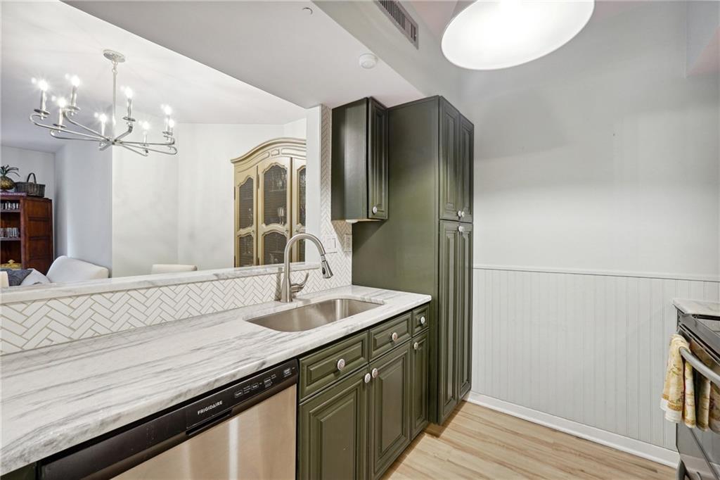 1 Biscayne Drive NW Unit 107