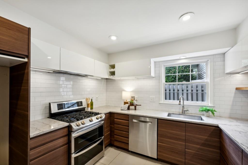 1130 Moorestown