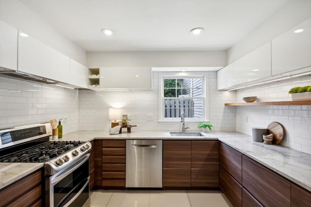 1130 Moorestown
