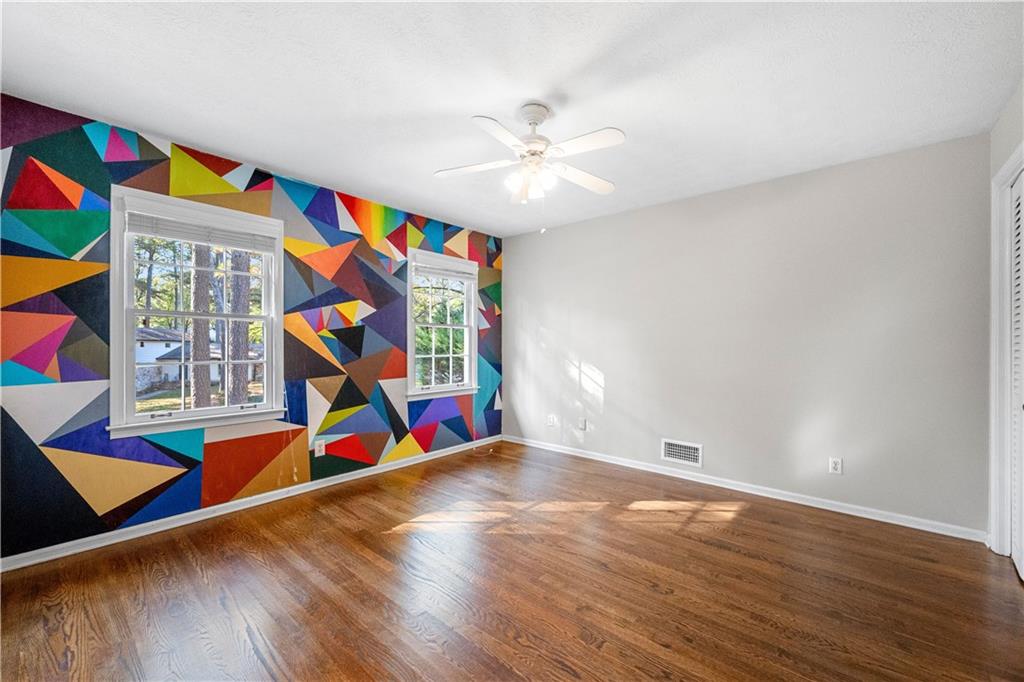 2178 Greencrest Drive NE