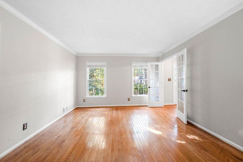 2178 Greencrest Drive NE