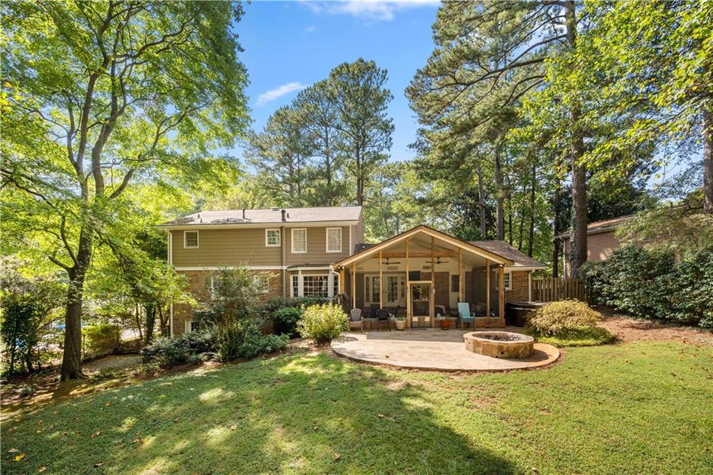 2178 Greencrest Drive NE