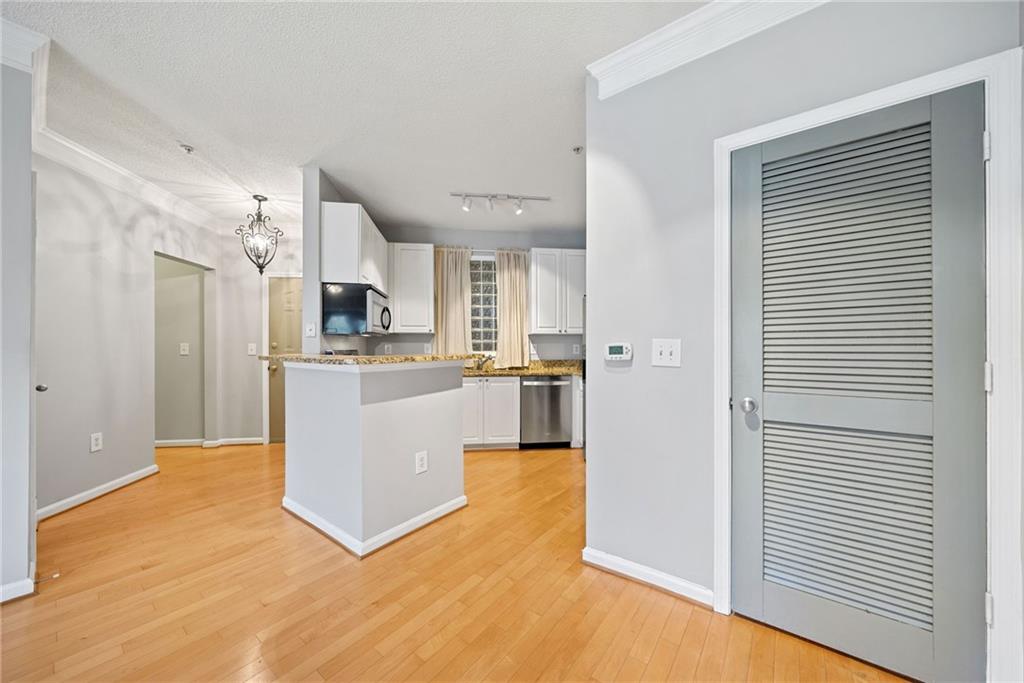 10 Perimeter Summit Boulevard NE Unit 3207