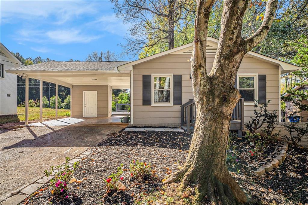 2390 Ridgeway Drive