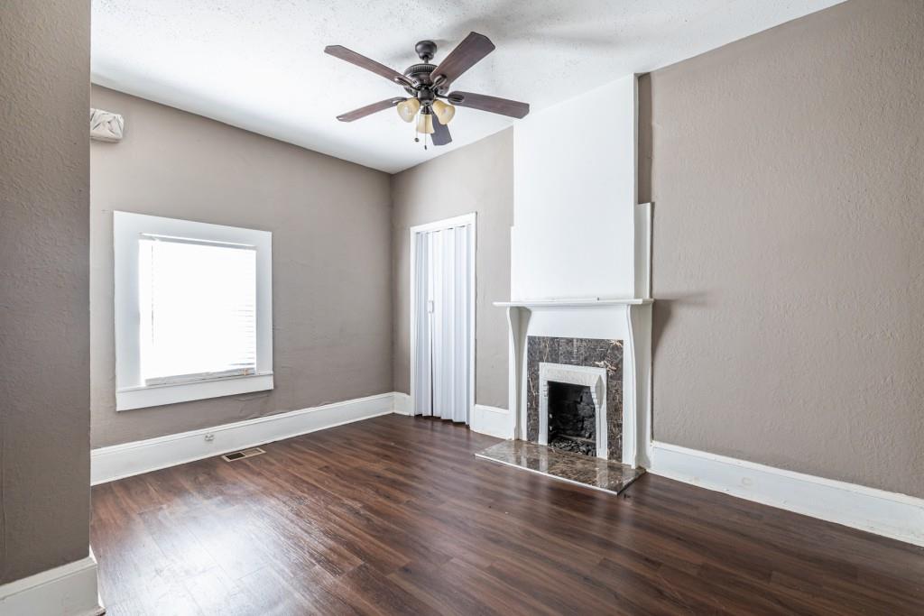 140 South Avenue SE