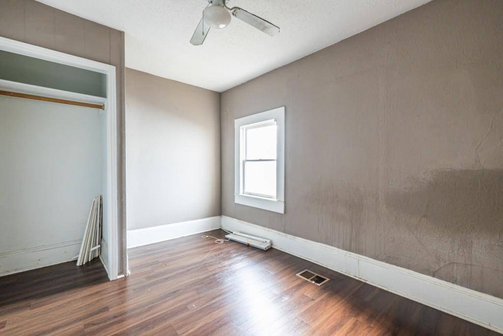 140 South Avenue SE