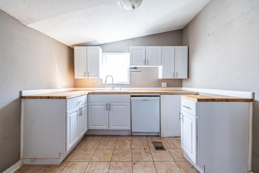 140 South Avenue SE