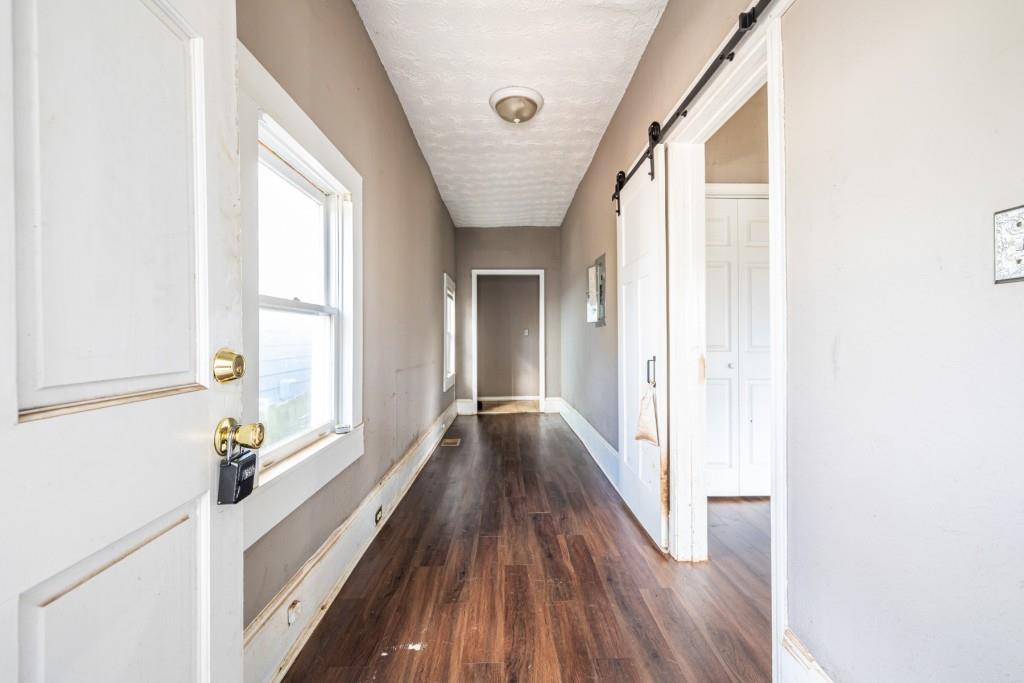 140 South Avenue SE