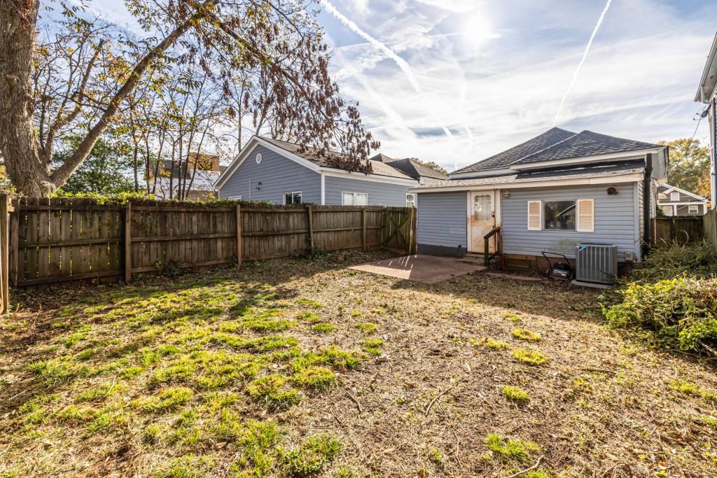 140 South Avenue SE